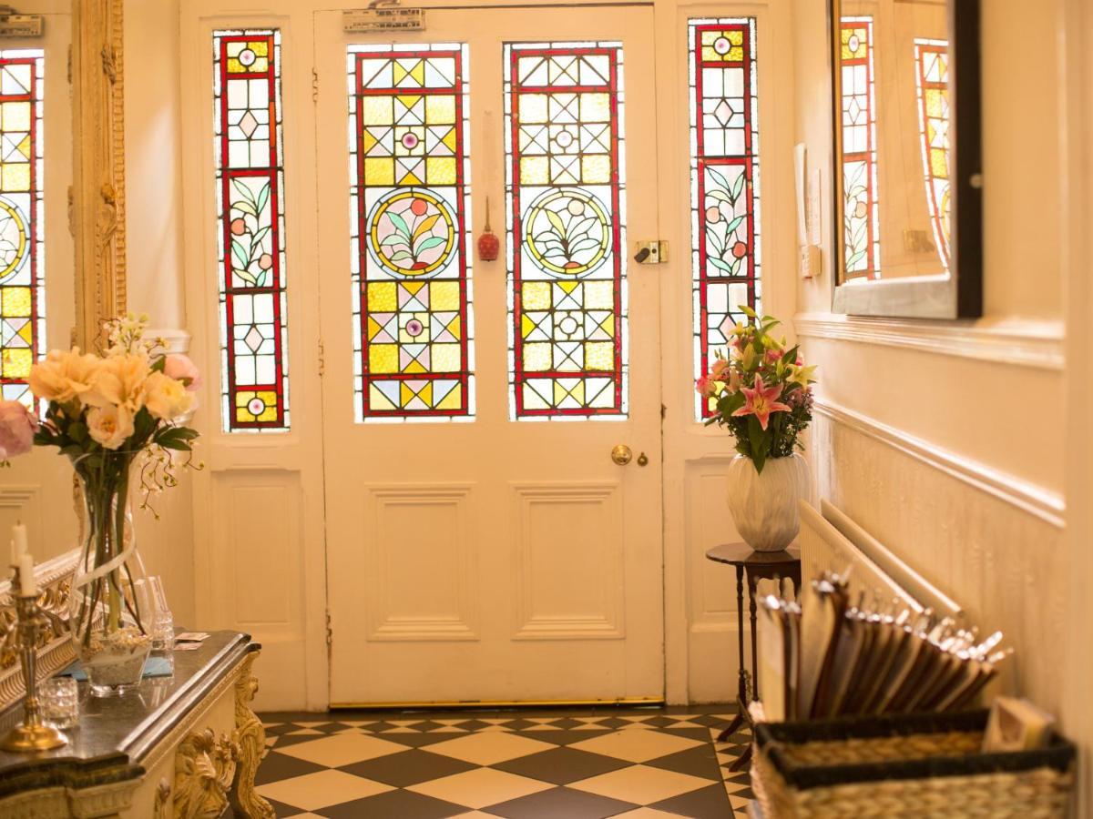 แมรี่วิลล์ เฮาส์ ทีรูมส์ แอนด์ บูทิก บีแอนด์บี Bed & Breakfast เบลฟาสต์ ภายนอก รูปภาพ